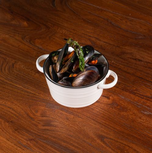 ムール貝のバターと白ワイン蒸し 