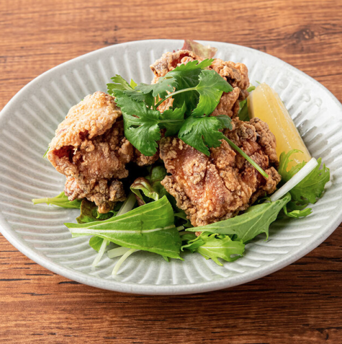 Fried chicken, the famous dish, ``Delicious, Karaage."