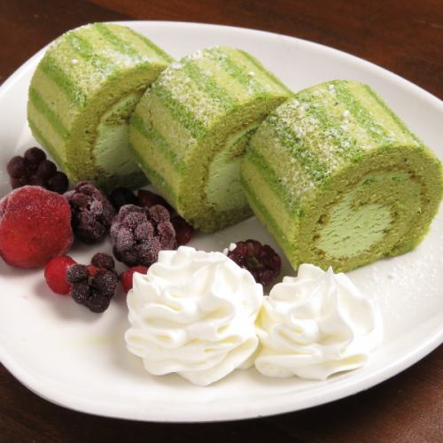 matcha roll cake