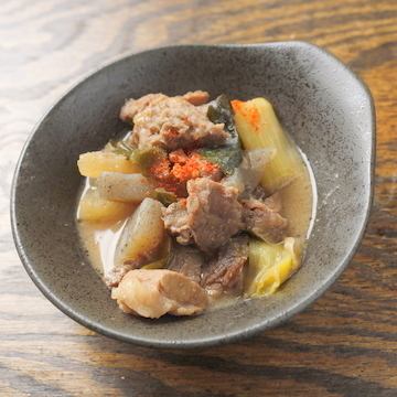 Kujo green onion stewed with beef tendon