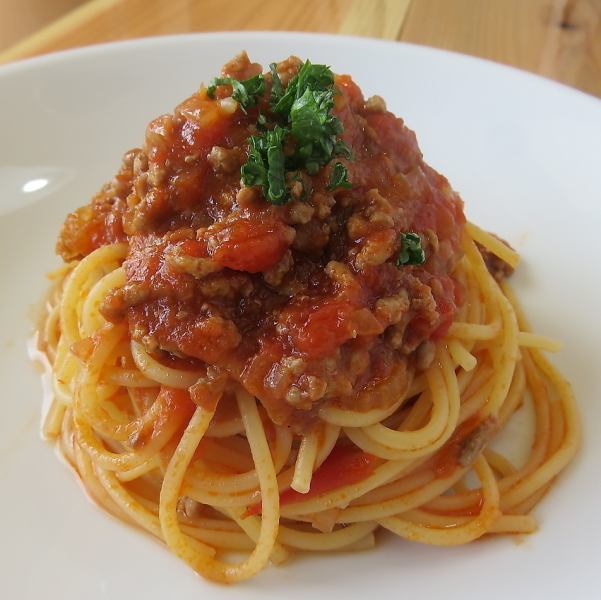 自家製ミートソースパスタ