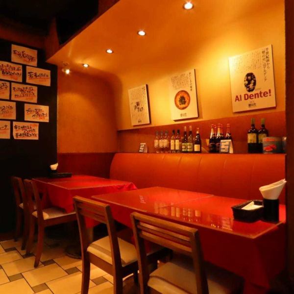 落ち着いて楽しめる店内。デートにもおすすめですよ♪