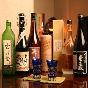 A very popular project, 1 cup 60cc!! 18 types of pure rice sake, 290-380 yen Sake bar!!