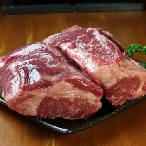 新鲜优质的羊肉，直接来自北海道薄野市的知名餐厅！