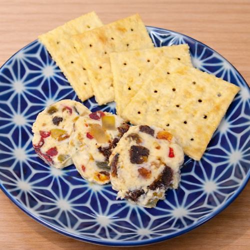 クリームチーズやっこ風 クラッカー添え