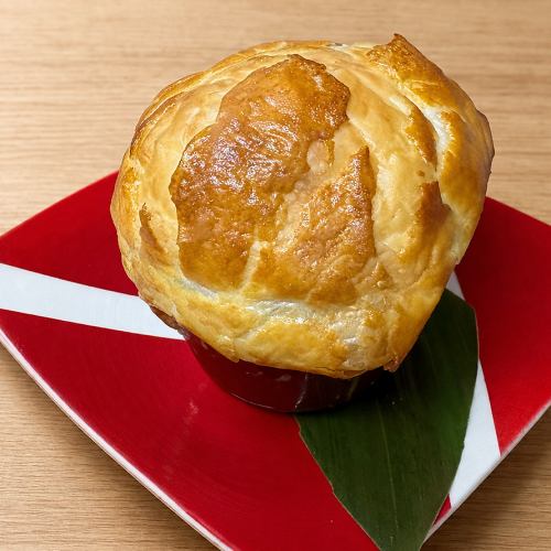 オリジナル！和牛スジポンのパイ包み焼き