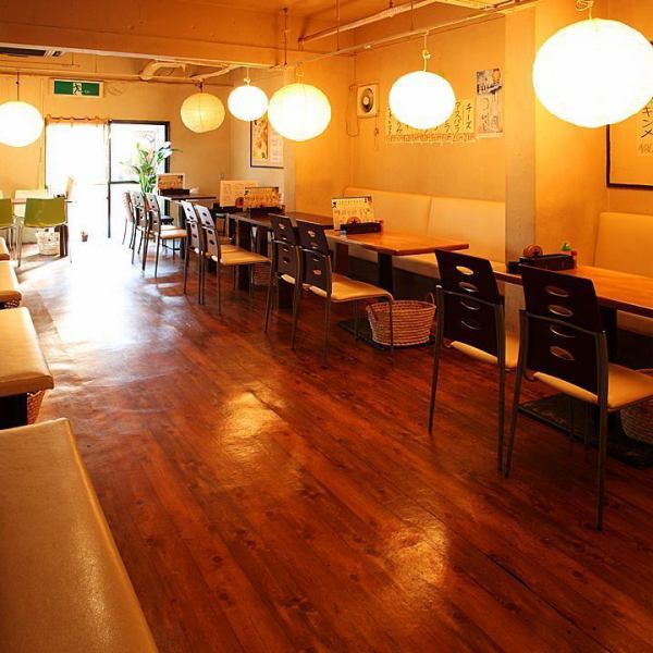 開放感のある店内は貸切もOK♪各種宴会にもぴったり！最大44名様まで宴会できます。