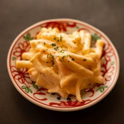 Macaroni salad with hidden truffles