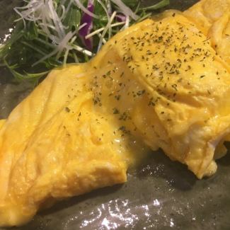 鉄板で作るチーズオムレツ