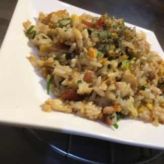 カリカリ梅 しそ和風炒飯