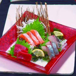 Assortment of 3 types of sashimi