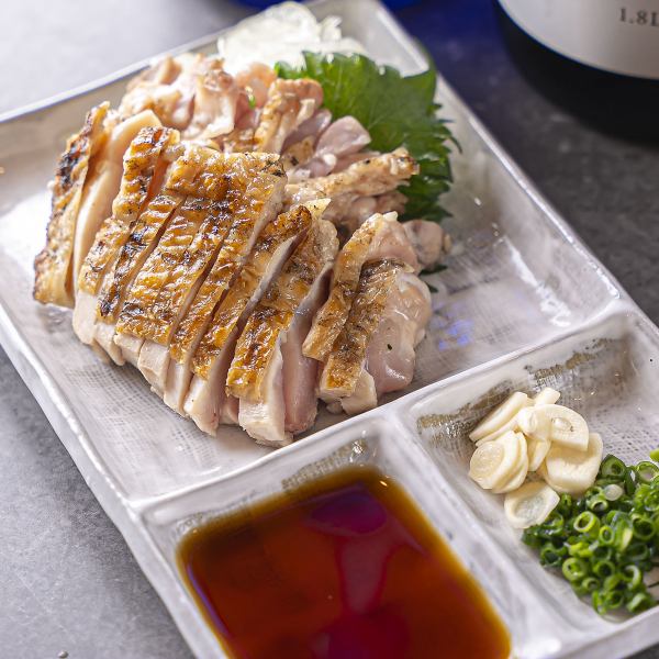 【新鮮な阿波尾鶏のもも肉をタタキで！】阿波尾鶏のタタキ800円(税込)～