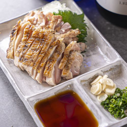 【新鮮阿波舞雞腿肉，香煎！ 】香煎阿波舞雞 800日圓起（含稅）