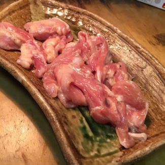 Hokkaido-produced young chicken ribs (sauce, salt, spicy miso)