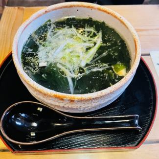 Wakame soup / egg soup