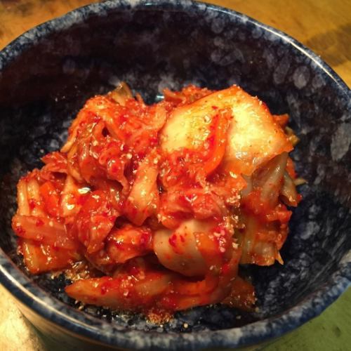 Chinese cabbage kimchi / bean sprouts kimchi / pickles