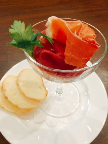 [Small drink dinner] Prosciutto and Melba