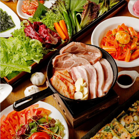 120分飲み放題付！選べるサムパセットに女性に人気の韓国料理が勢揃い『女子会コース』全７品