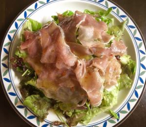 Raw ham salad