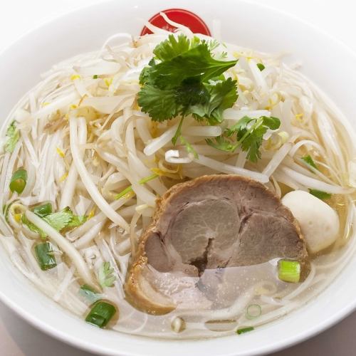 Light Thai Soy Sauce Noodles “Quittiao Nam”