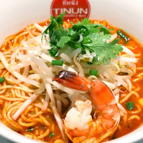 Tom Yum Noodles with Shrimp "Khuit Tiao Tom Yum Kung"