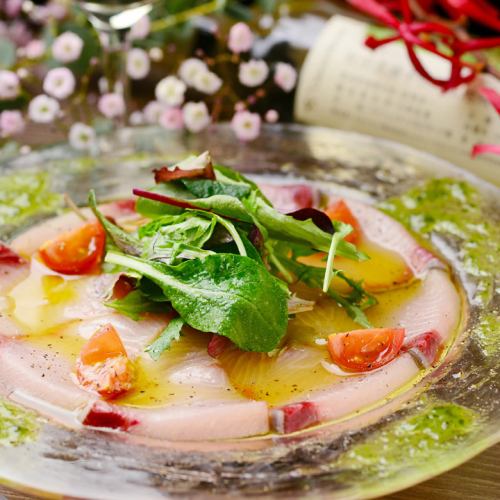 季節の魚のカルパッチョ