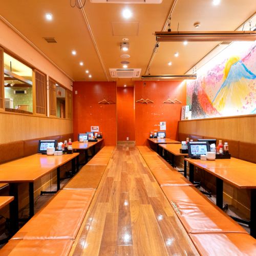 <p>打上げや各種宴会に皆様で楽しめるスペースもご用意ございます！</p>