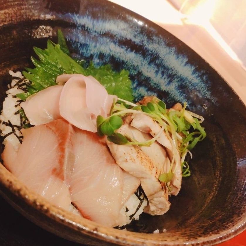 【季節ごとに変更！】上五島直送☆お刺身たっぷり海鮮丼は絶品！
