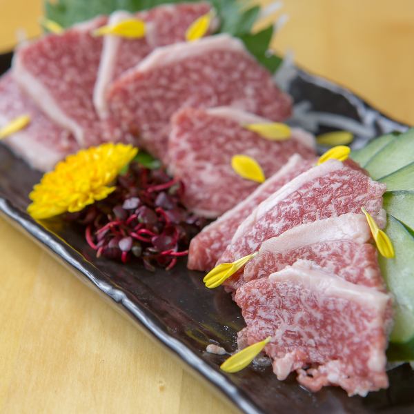 お酒が進む！和牛刺し