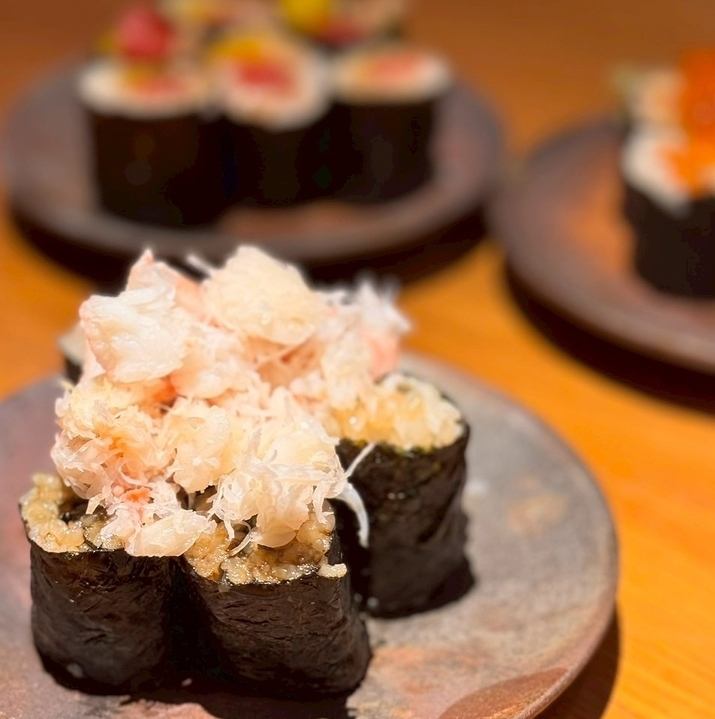 新名物のあて寿司など新鮮魚介を堪能あれ