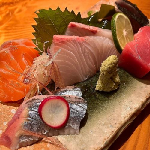 広島県産の旬の食材と地酒を上質な空間で堪能