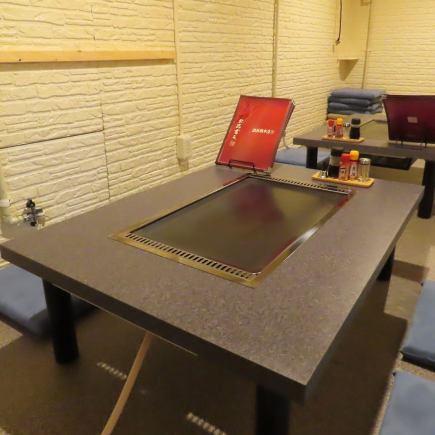 Monjayaki, okonomiyaki, and more. Click here to reserve a seat to enjoy teppanyaki!