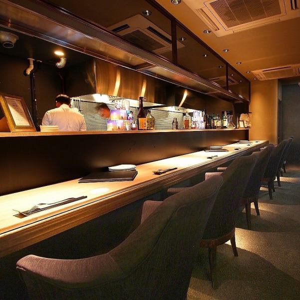 [Counter seats] There are 6 counter seats in a spacious space so that it is easy to use for adult dates and singles.