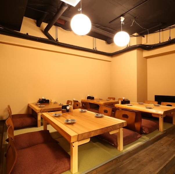 [Available for up to 20 people! Private room with tatami mat seats ☆] This is our proud space! It is a private room with a tatami room, so you can use it without worrying about the surroundings ♪ Company banquet etc. Of course, it is also perfect for private scenes such as girls 'associations and moms' associations, so please feel free to consult / use it ◎
