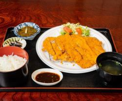 とんかつ定食