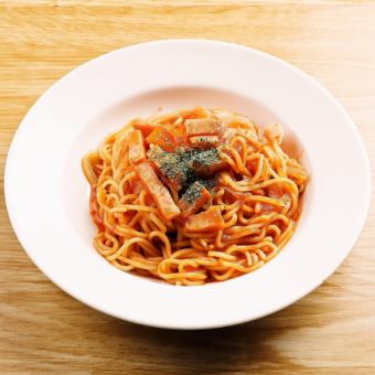 ベーコンと玉ねぎ アマトリチャーナ