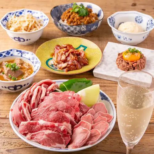 [All-you-can-eat and drink that will leave you completely satisfied]