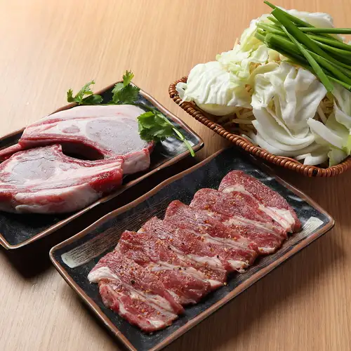 [Open until 11:30 PM! Perfect for late-night parties!]