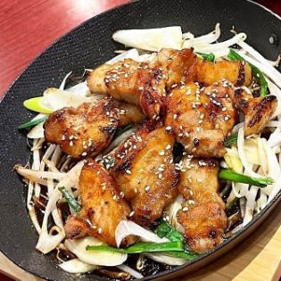 Garlic Soy Sauce Stir-fried Pork / Lemon Sauce Stir-fried Pork