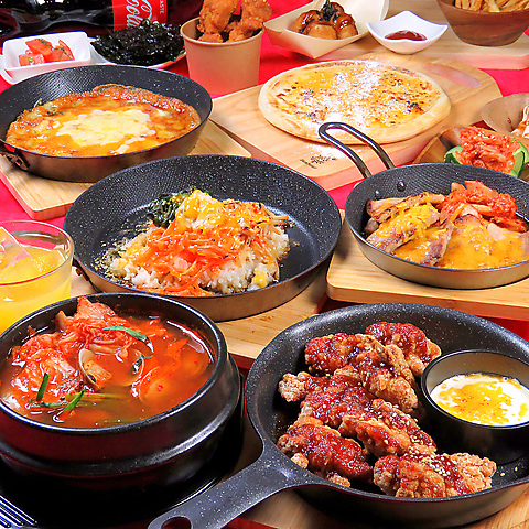 平日限定！無制限食べ飲み放題は2500円からご提供！