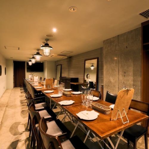 15名様～30名様までご利用いただけます。個室確約コースもございます。詳しくはコース欄へ