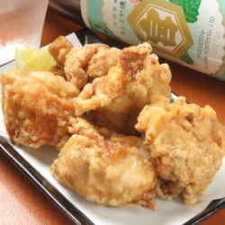 닭고기 갓 튀긴! 육즙!