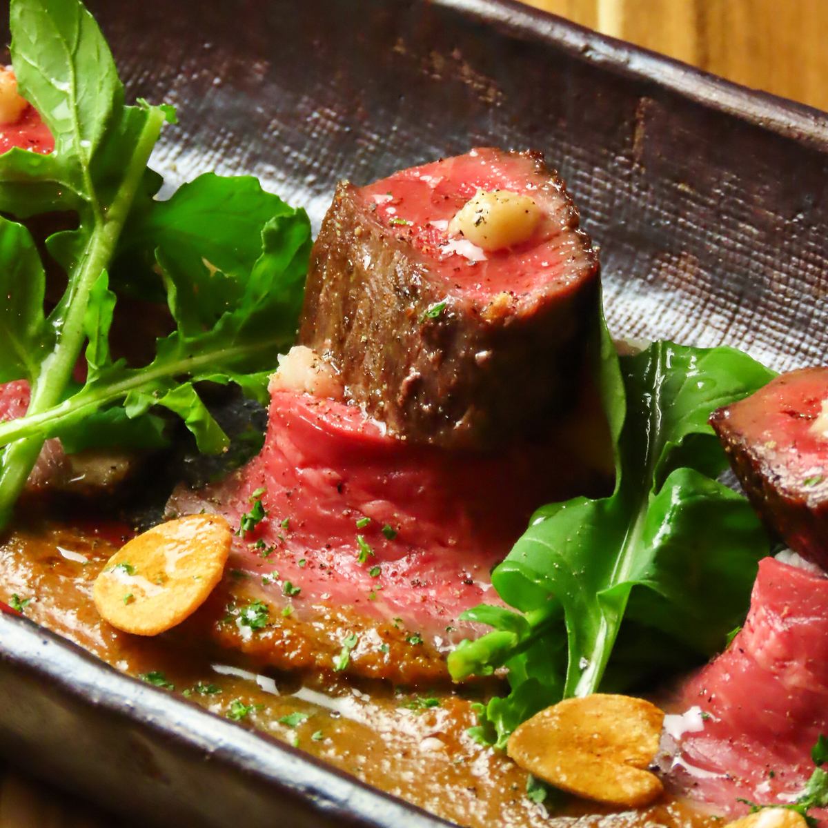 包含生啤酒在內的無限暢飲套餐，價格從 4,500 日圓起。