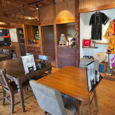 ≪観光地巡りの締めくくりに♪≫居酒屋使いとして定番の沖縄料理をはじめ、アグー豚のしゃぶしゃぶやお寿司など宴会利用にも最適♪