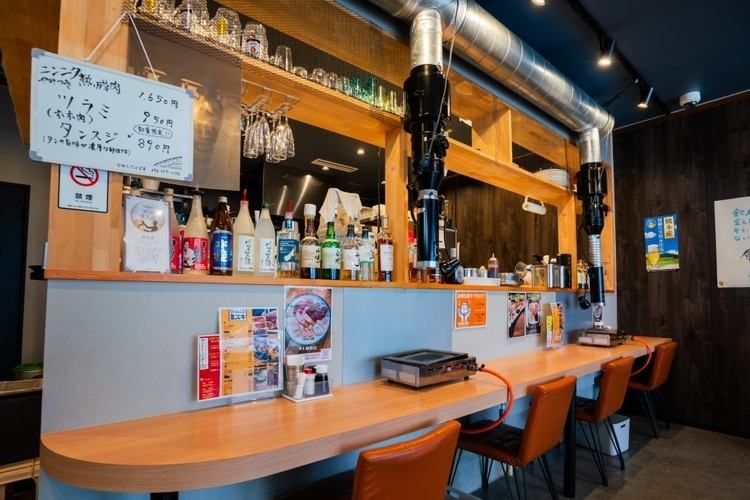 おひとり様でのご来店も大歓迎◎の「カウンタ―席」を完備しております！オシャレな雰囲気の店内ですのでお気軽デートにも◎