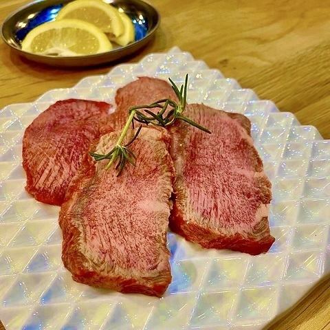 ひときわ有名で上質な熟成肉が堪能できるMIZUKIが密かに誕生！
