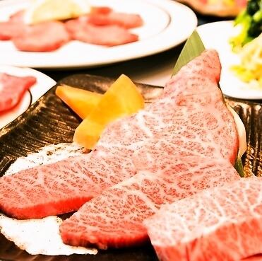 オーナー自慢の九州産黒毛和牛を本格炭火焼肉でご堪能頂けます♪