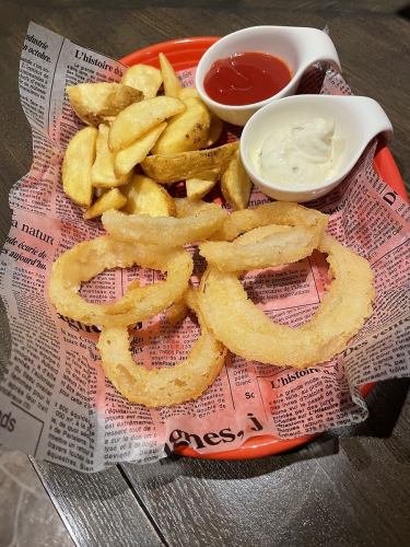 Onion rings & chips