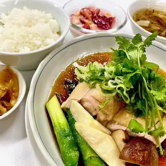 【平日ランチ◆一日10食限定】日替わりのお料理含む全4品 特別謝恩ランチ1980円(税込)