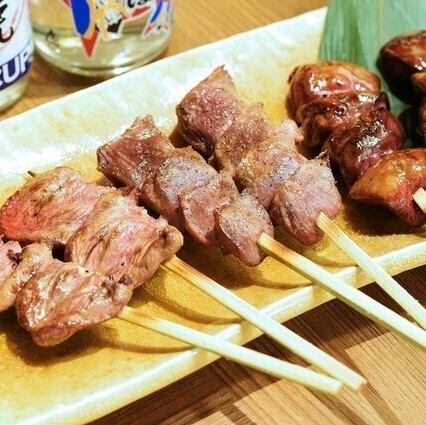 旨味が凝縮！《迷ったらこれ！》コーチン入りおまかせ串盛り5本